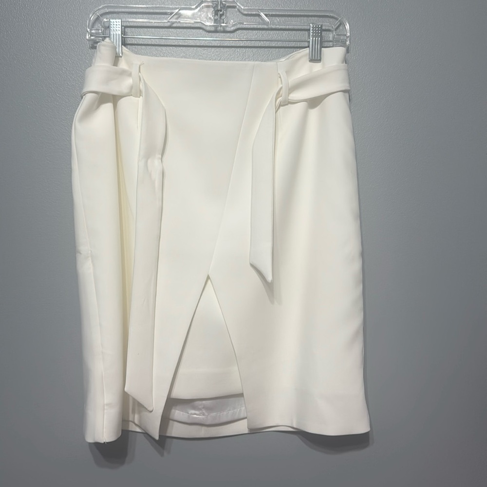 White House Black Market skirt